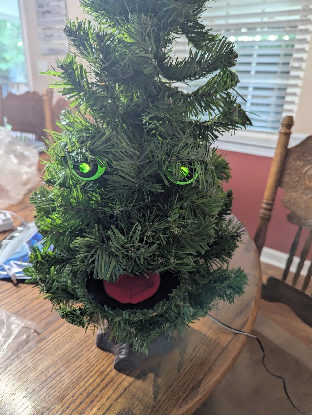 Vintage 1997 Gemmy Douglas Fir Dancing Singing Christmas Tree